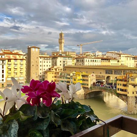Ponte Vecchio View Luxury Apartment Флоренція Екстер'єр фото