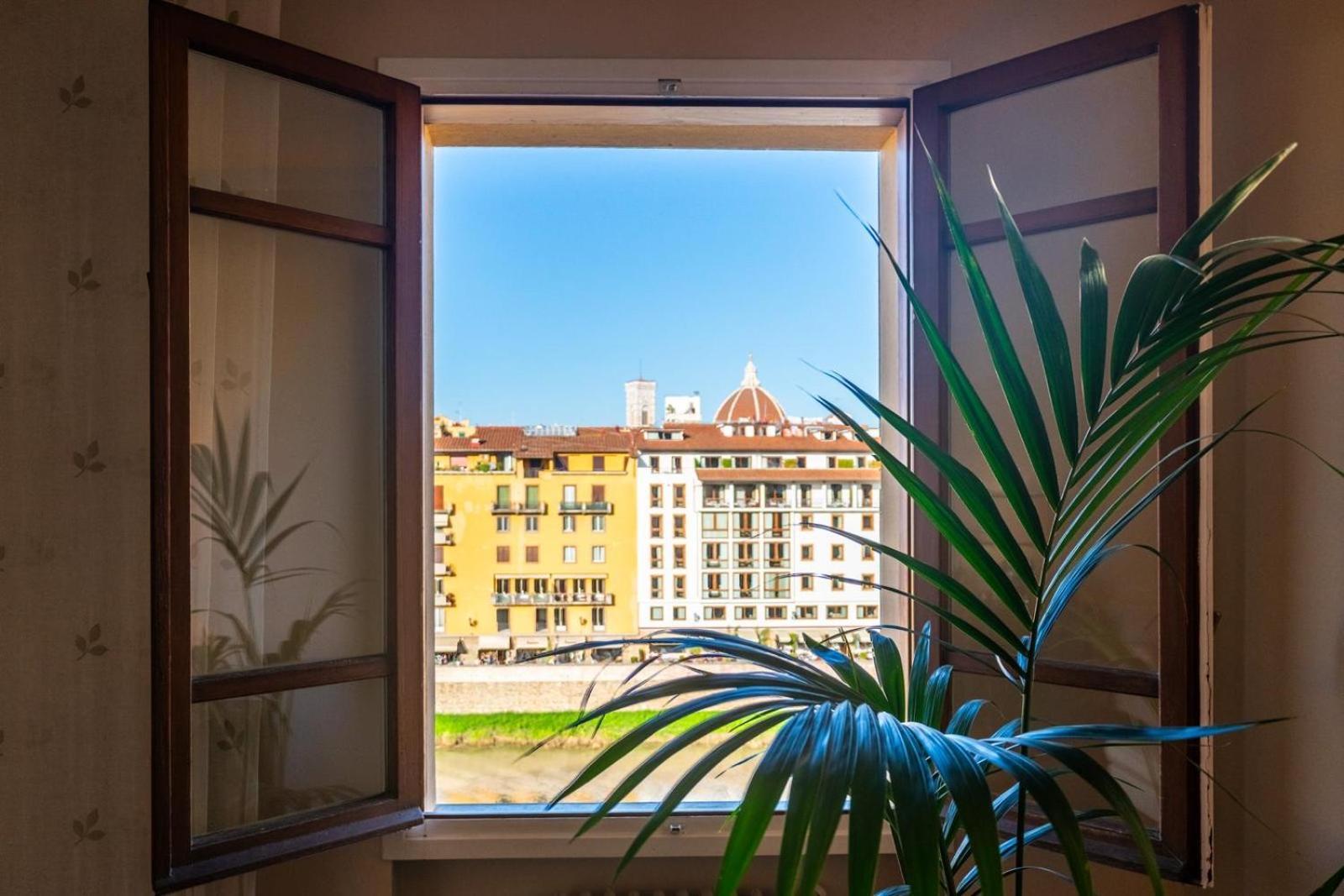Ponte Vecchio View Luxury Apartment Флоренція Екстер'єр фото