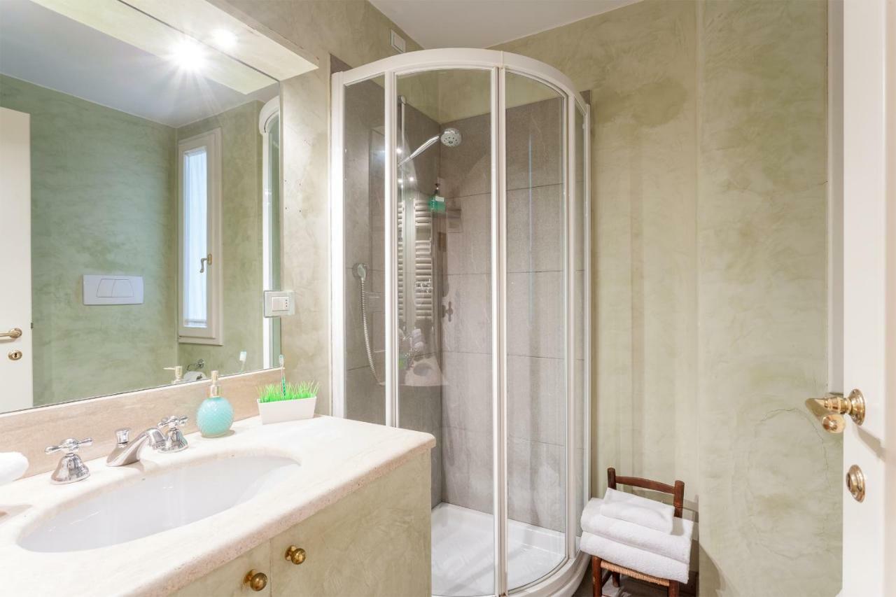 Ponte Vecchio View Luxury Apartment Флоренція Екстер'єр фото